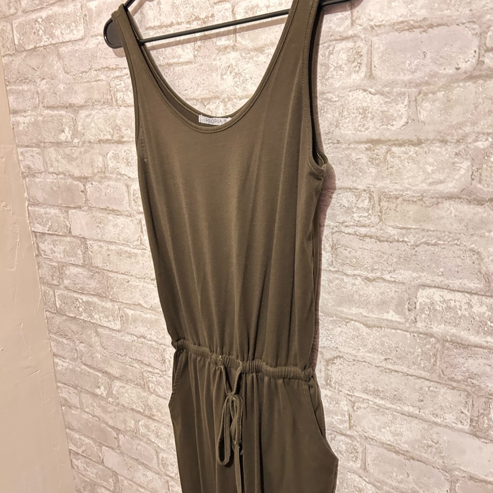 ReoRia Olive Green Jumpsuit Romper - Picture 3 of 10